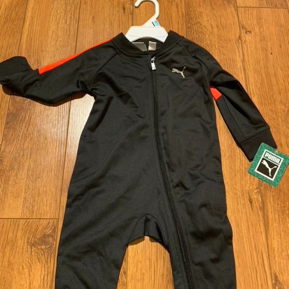 NWT - BABY-  PUMA ONE PIECE ZIP UP BODY SUIT  - 3-6 MOS - Picture 1 of 4